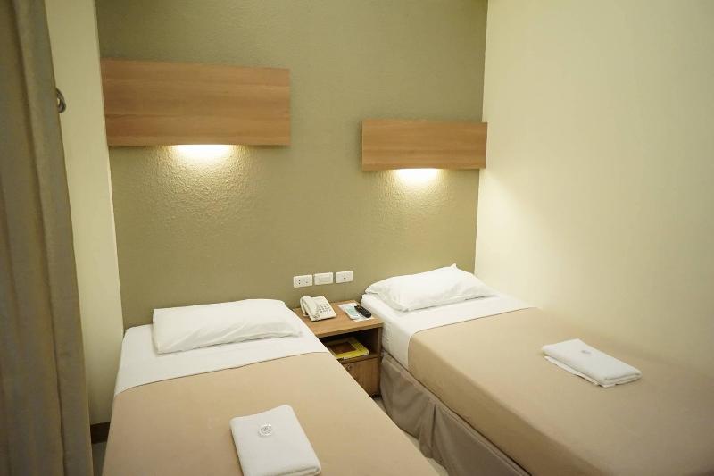 The Center Suites Cebu Exterior photo