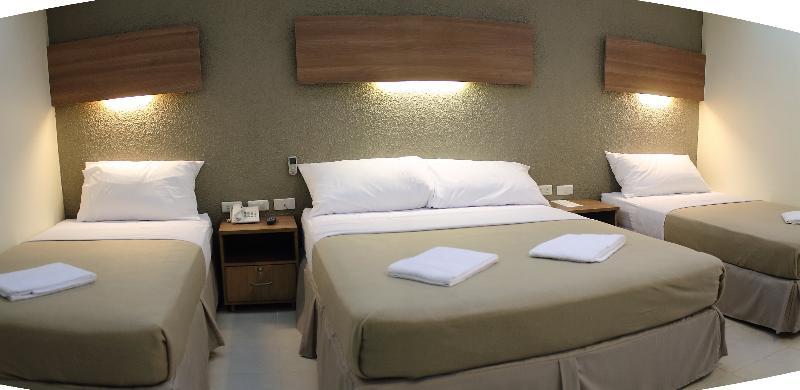The Center Suites Cebu Exterior photo